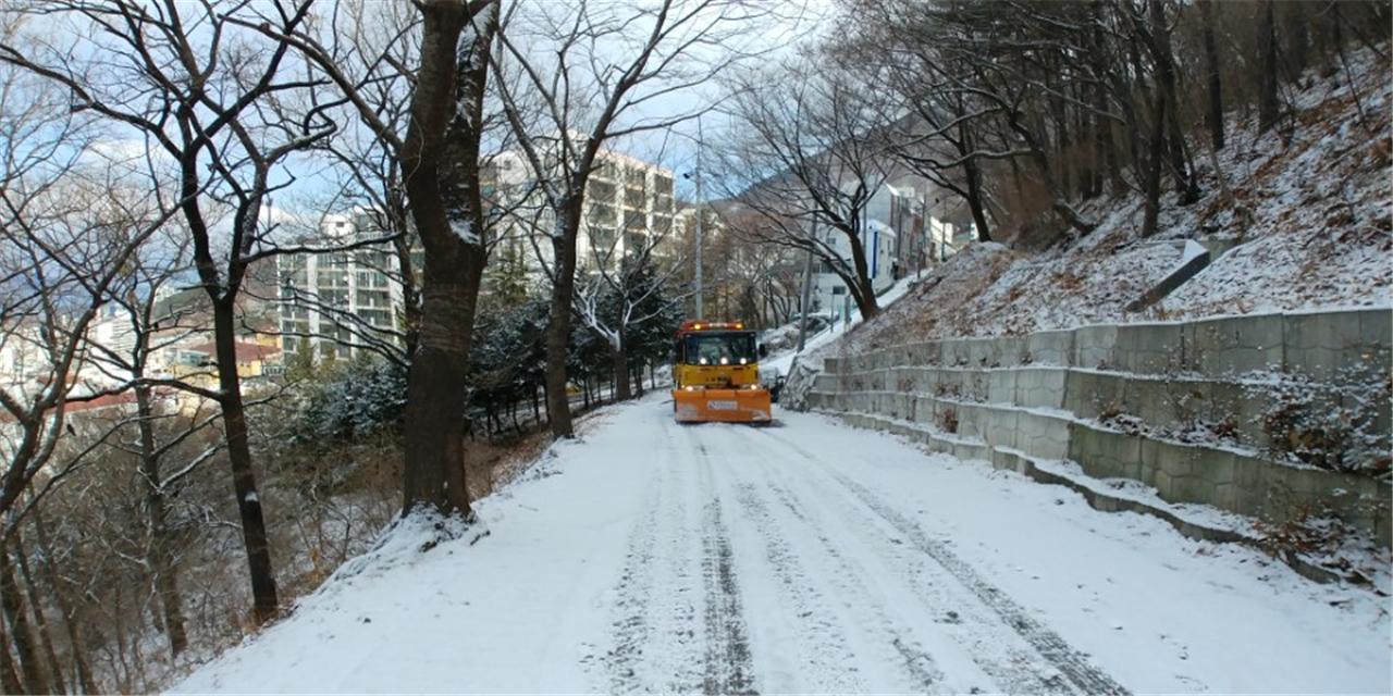 제설작업 진행