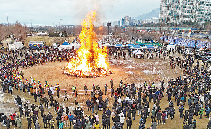 6년 만에 정월대보름 달맞이 행사 열어